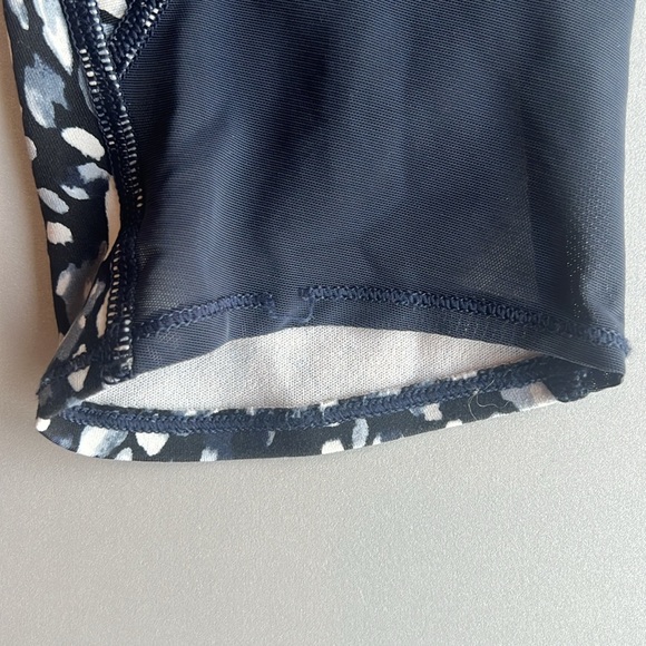 Athleta Crop Leggings with Side Pockets - Picture 10 of 10